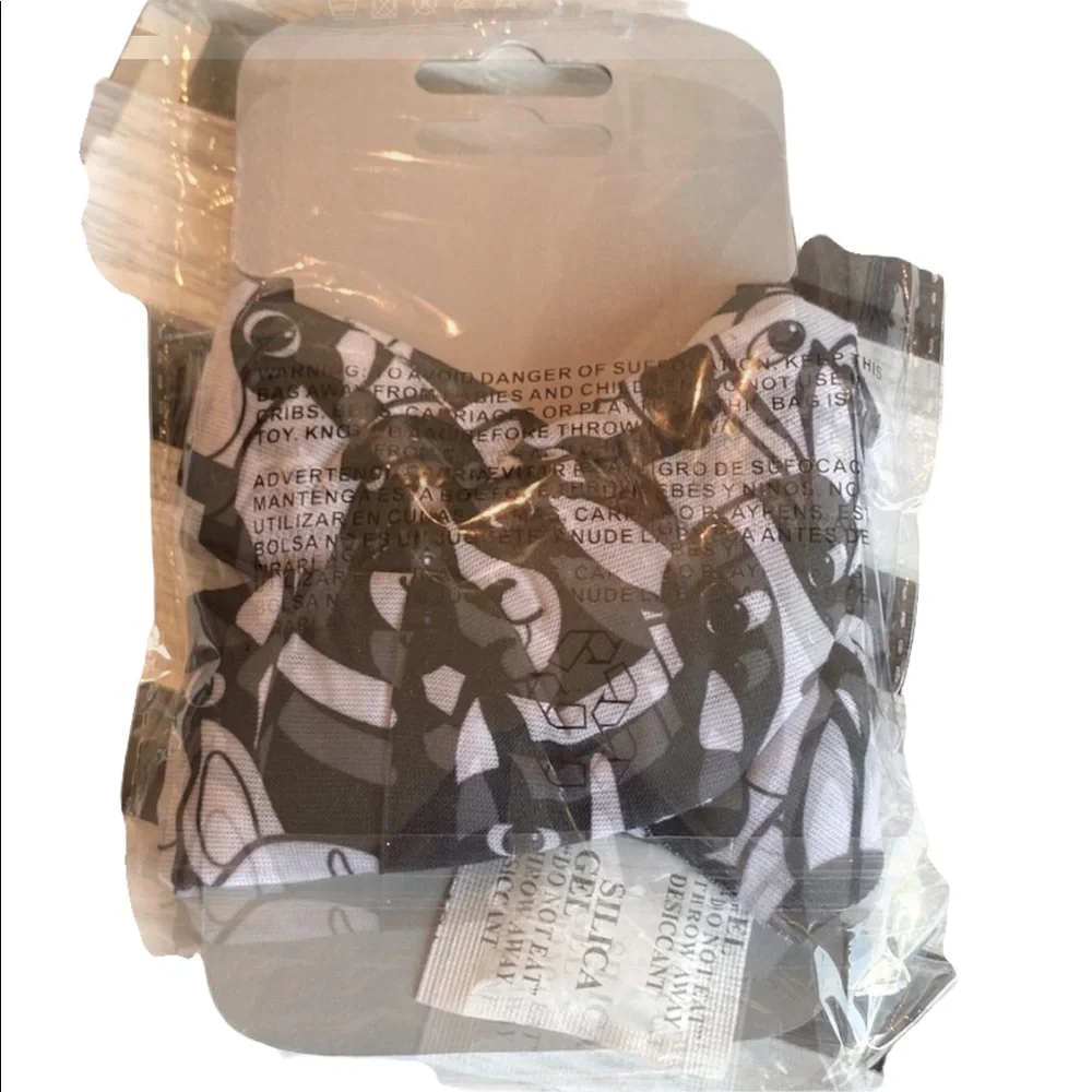 4/$20!!! Wide Head Dog Print Buff